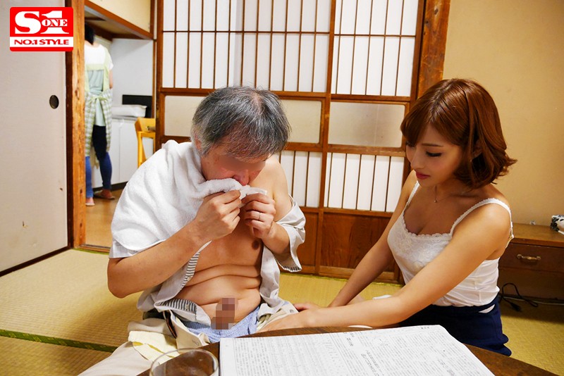 「明日花キララのNTR寝取り作品｜巨乳スレンダー美女が人妻の夫を誘惑する衝撃映像」のサンプル画像7枚目