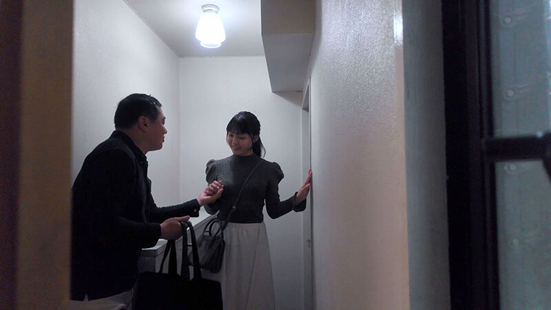 「月乃クロロのニューハーフデリヘル体験｜盗撮風プレイで魅せる男の娘の妖艶ヘルスサービス」のサンプル画像2枚目