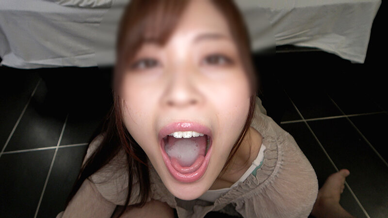 「【素人美少女】フェラ・イラマチオでごっくんまで!エロかわ女子のパパ活お小遣い稼ぎ体験」のサンプル画像16枚目