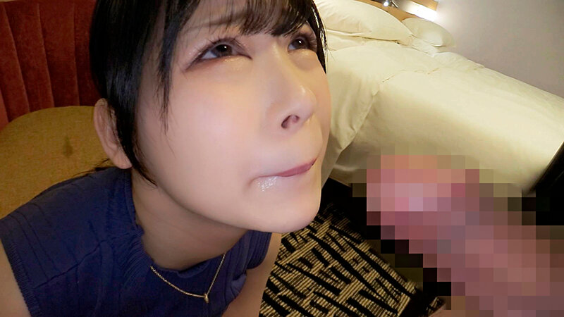 「【素人人妻】巨乳美人妻がTバック姿で魅せる大胆プレイ|欲求不満な主婦の本気セックス」のサンプル画像5枚目