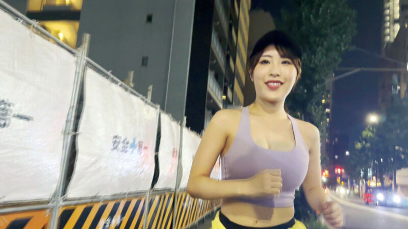 「【素人】巨乳ランナーをお持ち帰り！汗だくハメ撮り＆パイズリで激イキ絶頂」のサムネイル