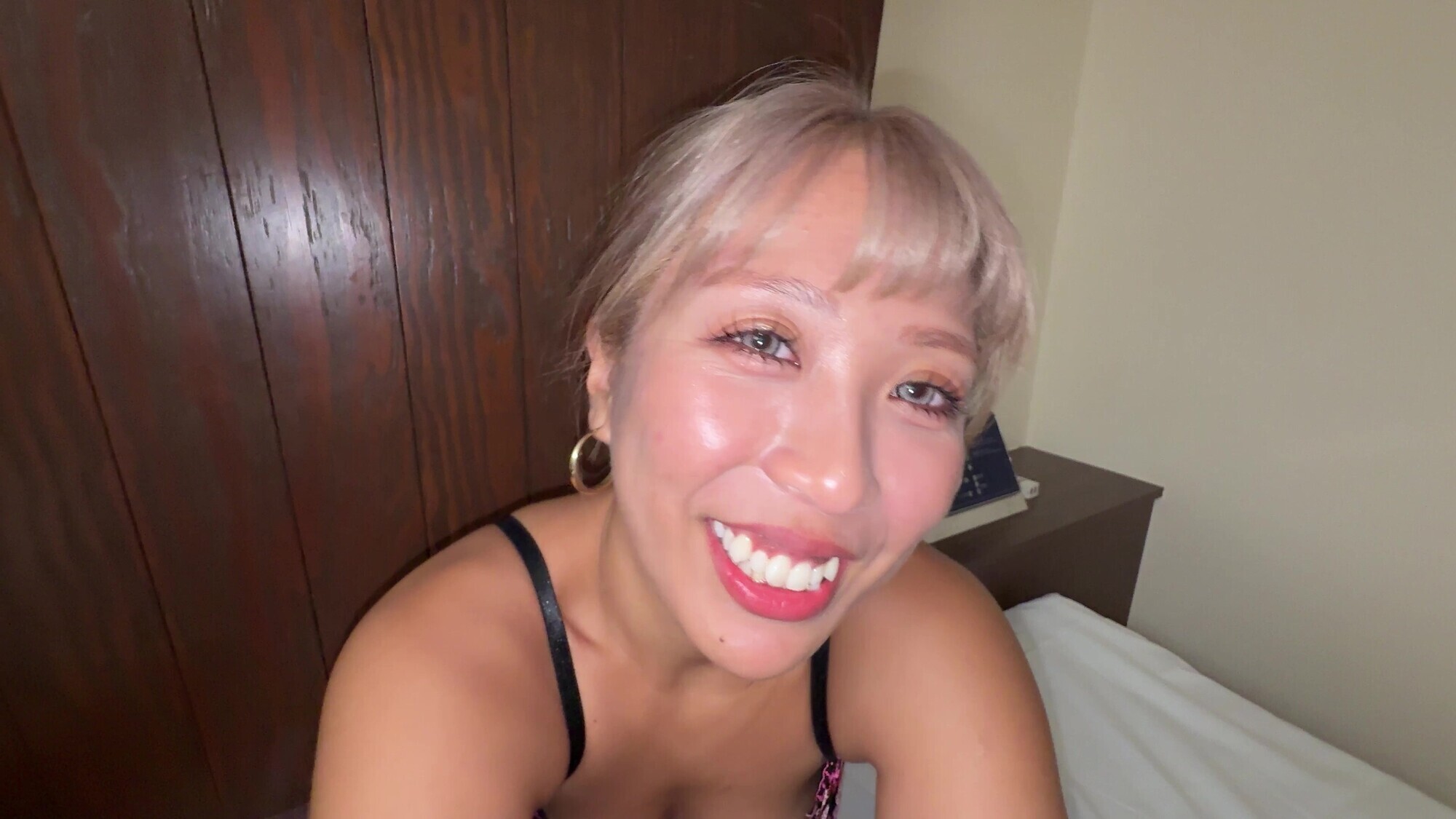 「【個人撮影】若菜めありの唾液をロウトで鼻の穴に流し込んでみた！」のサムネイル