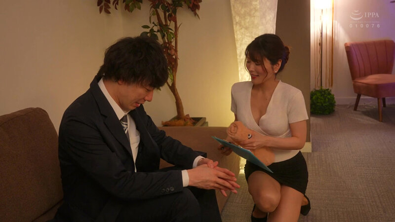 「新村あかり 巨乳人妻が中出しで乱れる 綺麗な近所の奥さんとの禁断の熟女セックス」のサムネイル