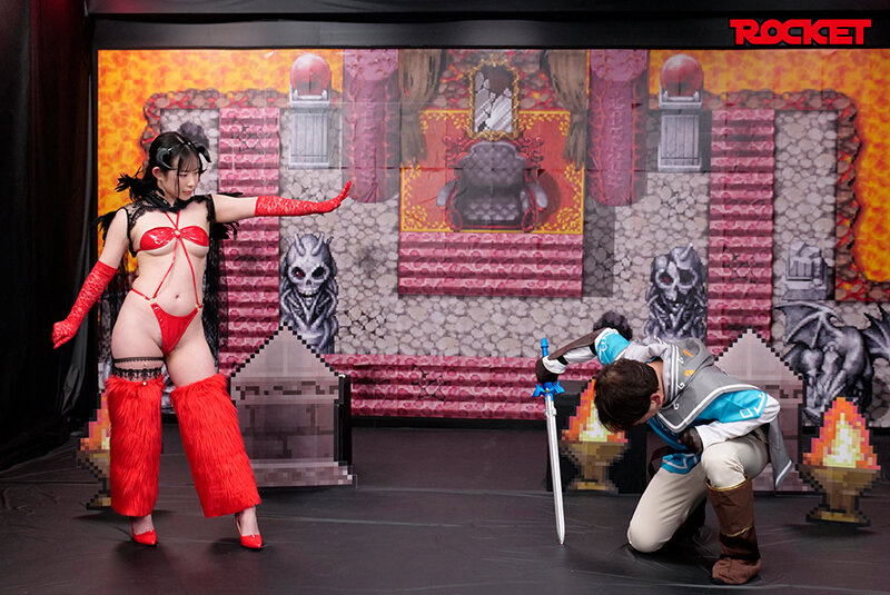 「沙月恵奈・加賀美さら・有加里ののかがRPGコスプレで魅せる！モブキャラなりきりプレイ」のサンプル画像16枚目