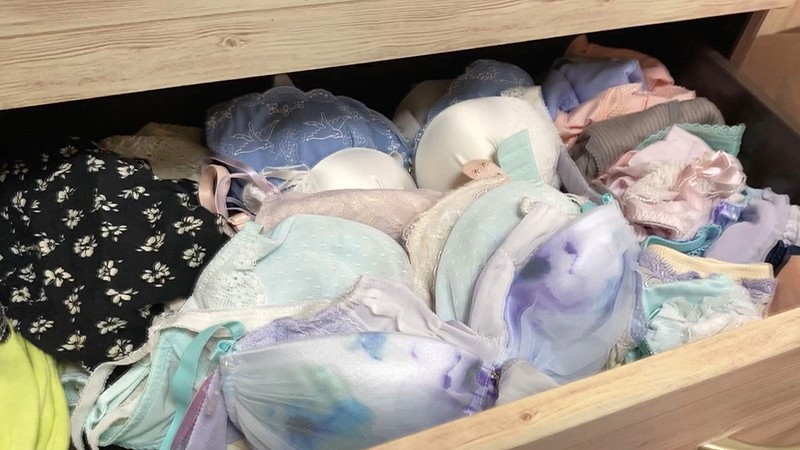 「長谷川モコ｜スレンダー素人美女の野外露出＆オナニー映像｜裏垢コンテンツ」のサンプル画像2枚目