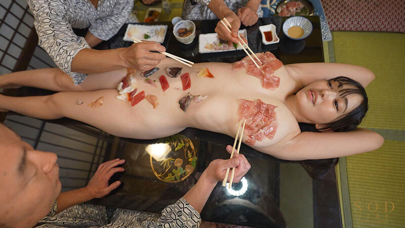 「恋渕ももな 巨乳美女が温泉旅館で潮吹き絶頂！3P・4Pいいなりプレイで乱れる」のサンプル画像14枚目