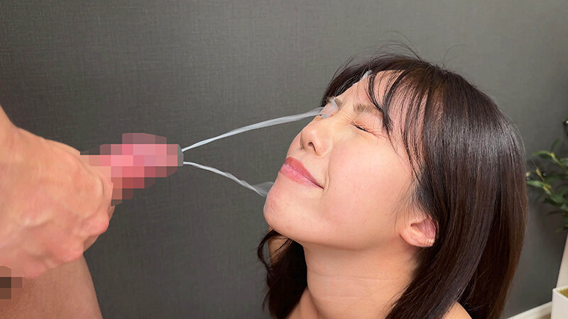 「【素人美少女】顔射直後の敏感フェラご奉仕！おしゃぶり大好き娘たちの濃厚バキュームテクニック」のサンプル画像5枚目