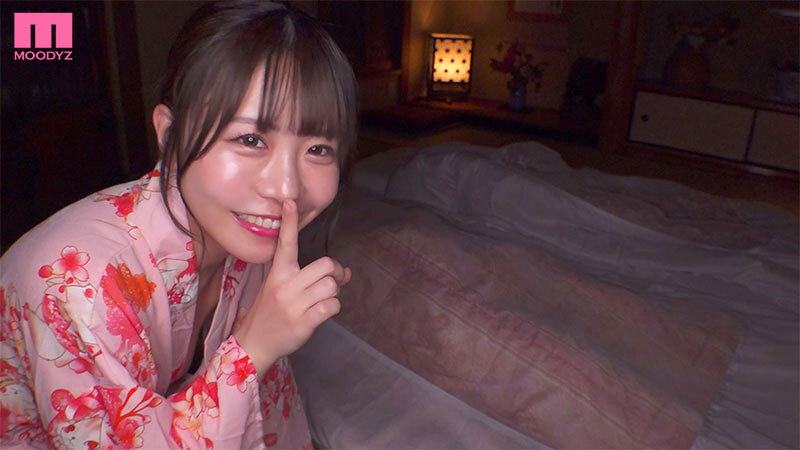 「柏木こなつが魅せる濃厚キス・接吻&手コキテクニック|温泉旅行で密着プレイ」のサンプル画像5枚目