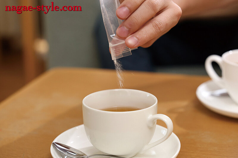 「多田有花が魅せる熟女母の禁断近親相姦ドラマ|お母さんとの秘密の関係」のサンプル画像18枚目