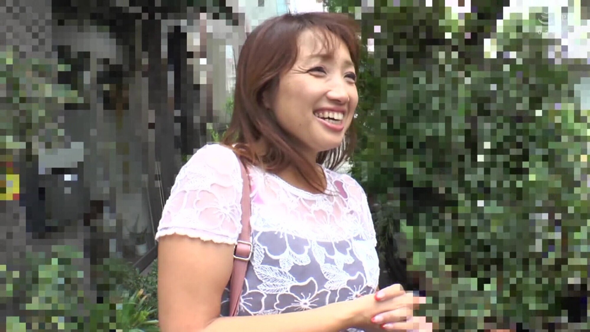「キュートな顔して潮吹きまでするスケベボディ妻」のサムネイル