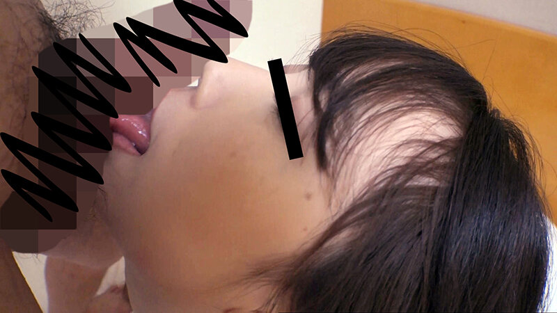 「【素人人妻ナンパ】巨乳パイパン熟女12人にハメ撮り中出し！潮吹き絶頂する欲求不満の人妻たち」のサンプル画像18枚目