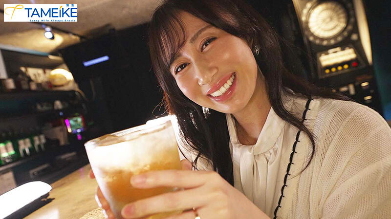 「熟女人妻・小宮かおるが魅せる初中出し不倫デート｜素の表情でイキまくる濃密な一夜」のサンプル画像4枚目