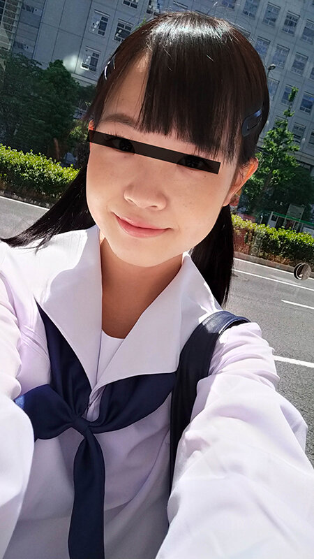 「【素人】パイパン美女のハメ撮り流出!フェラから潮吹き中出しまで過激プレイ満載の激ヤバ映像」のサンプル画像3枚目