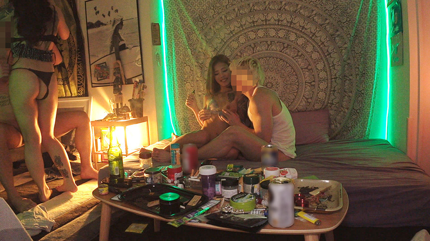 「【素人ギャル】はるき＆なぎさのプカプカ体験！可愛いギャル2人組の大胆プレイに密着」のサンプル画像4枚目