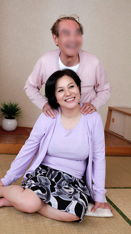 「熟女人妻の背徳ドラマ！巨乳主婦がフェラとバイブで乱れる濃厚プレイ4時間」のサンプル画像3枚目