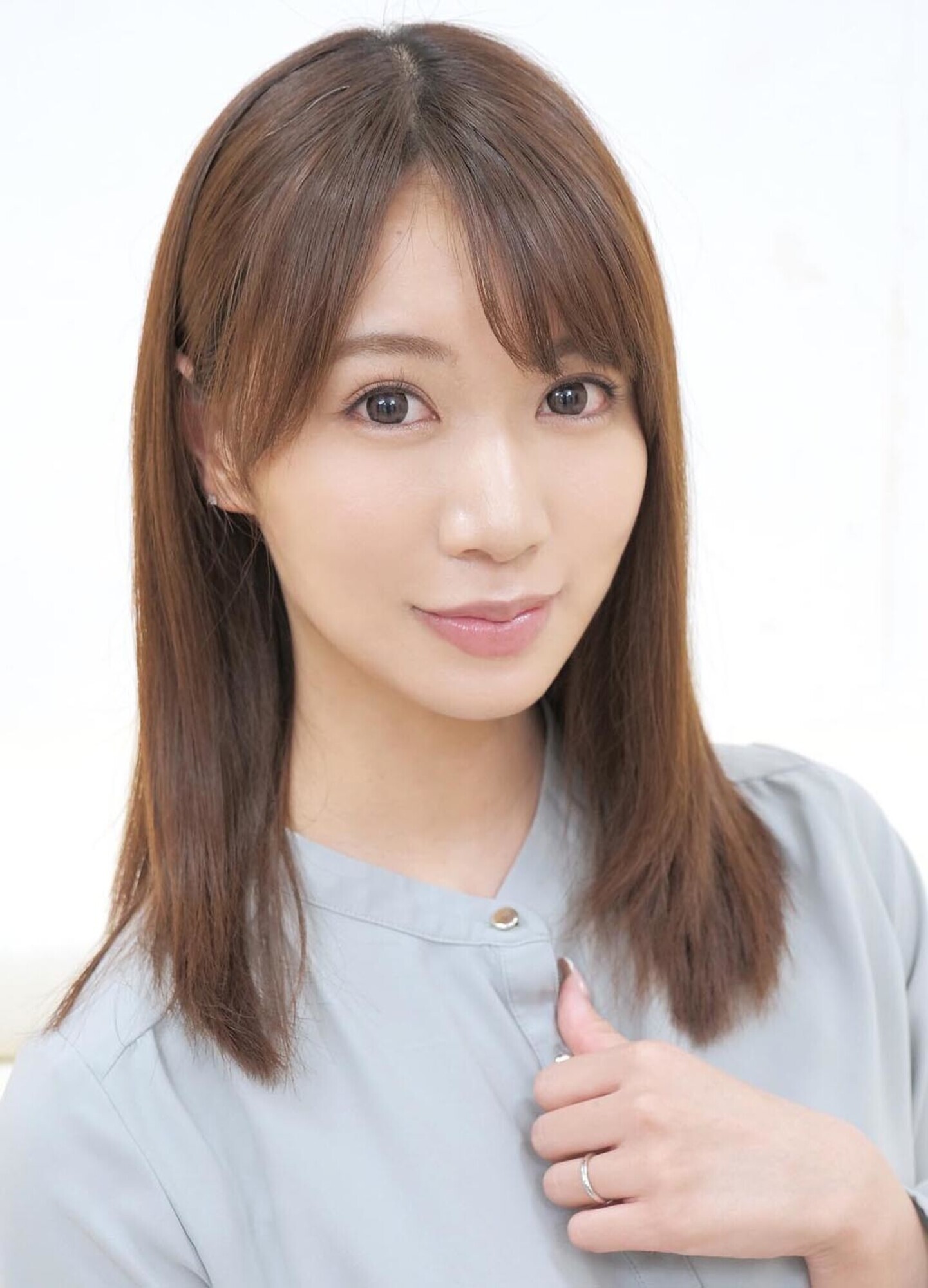 「素人奥様ナンパ 童貞君の包茎チ○ポむいて●ってあげてもらえませんか？ 4 久しぶりに見るギンギンチ○ポに発情！優しく筆おろしセックスしてくれました！」のサンプル画像12枚目