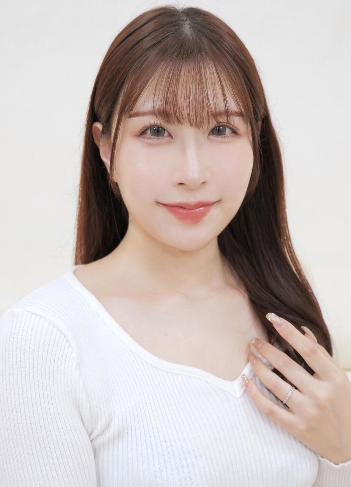 「素人奥様ナンパ 童貞君の包茎チ○ポむいて●ってあげてもらえませんか？ 4 久しぶりに見るギンギンチ○ポに発情！優しく筆おろしセックスしてくれました！」のサンプル画像9枚目