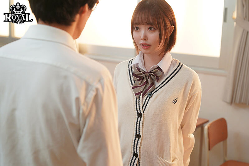 「小栗操が女子校生役で中出し×脚フェチプレイ!美脚太ももに興奮必至の制服姿が堪らない」のサンプル画像2枚目