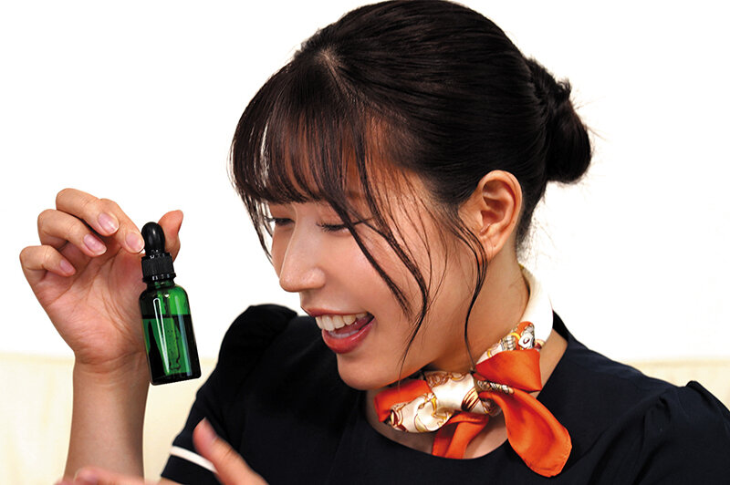 「綾瀬舞菜の中出しメンズエステ!巨乳痴女キャバ嬢が密着サービスで欲求不満解消」のサンプル画像4枚目