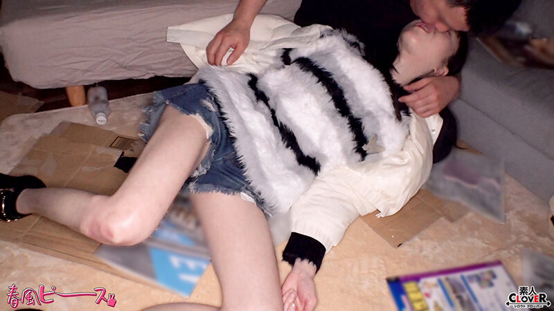 「【素人】美乳クビレ小娘に中出し&フェラ奉仕させた濃密プライベート映像【無名美女】」のサンプル画像6枚目