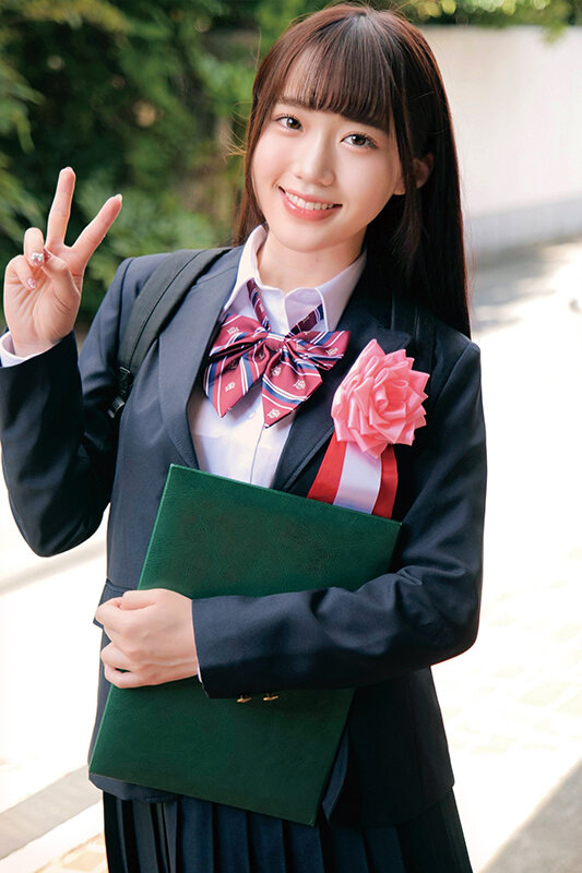 「素人女子校生が卒業式直後にナンパされ制服姿のまま初めての中出し体験【みく＆みさき】」のサムネイル