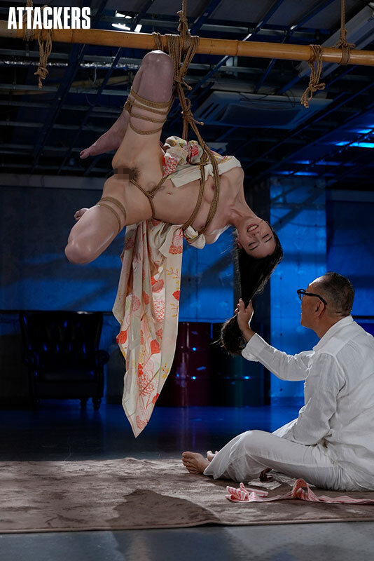 「西田カリナが魅せる本格緊縛SM!蝋燭・スパンキングで責められる縄姫ドキュメント」のサンプル画像10枚目