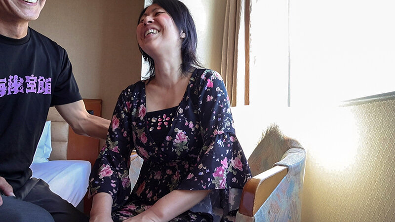 「【素人人妻】46歳巨乳熟女まどかさんとのハメ撮り映像｜地方の人妻との濃厚プレイ」のサンプル画像5枚目