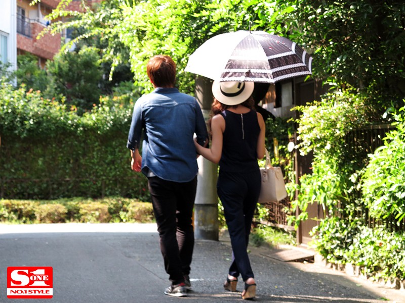 「明日花キララの盗撮ドキュメント|巨乳セクシー女優がナンパ師に口説かれる衝撃映像」のサンプル画像5枚目