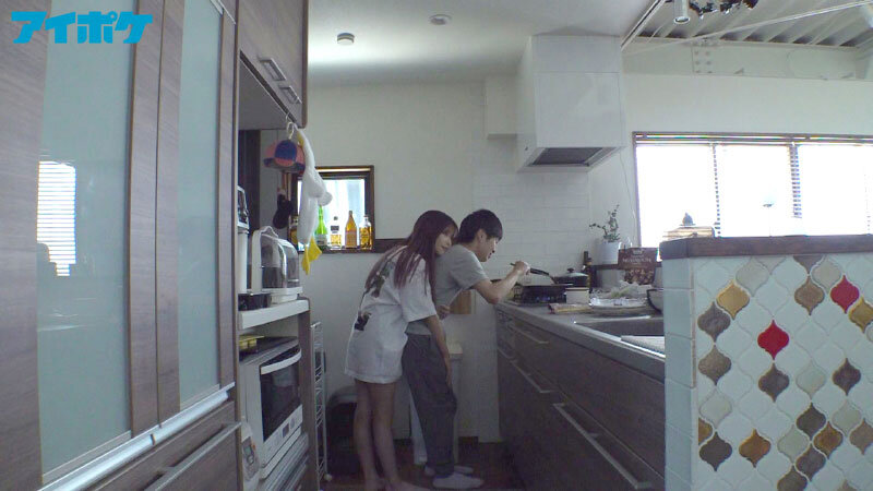 「桃乃木かなが痴女プレイで攻めまくる!スレンダー巨乳アイドルとの甘い一夜を体験」のサンプル画像11枚目