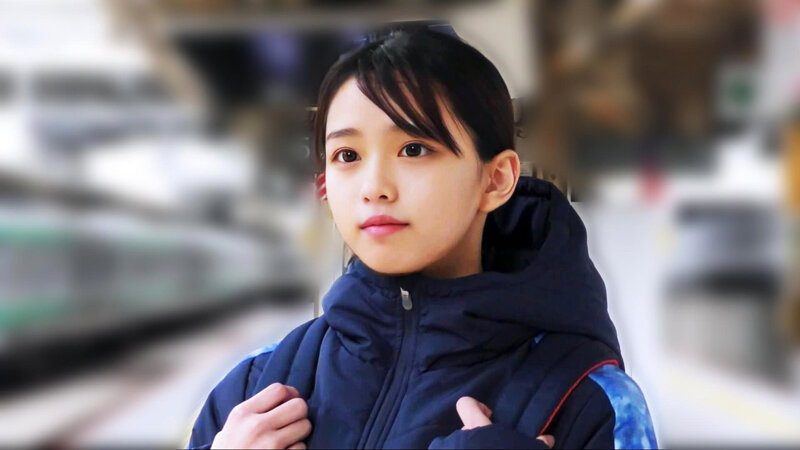 「【素人美少女】制服JKが電車内で恥ずかしい辱めプレイ|羞恥と快感の生々しい記録」のサンプル画像16枚目