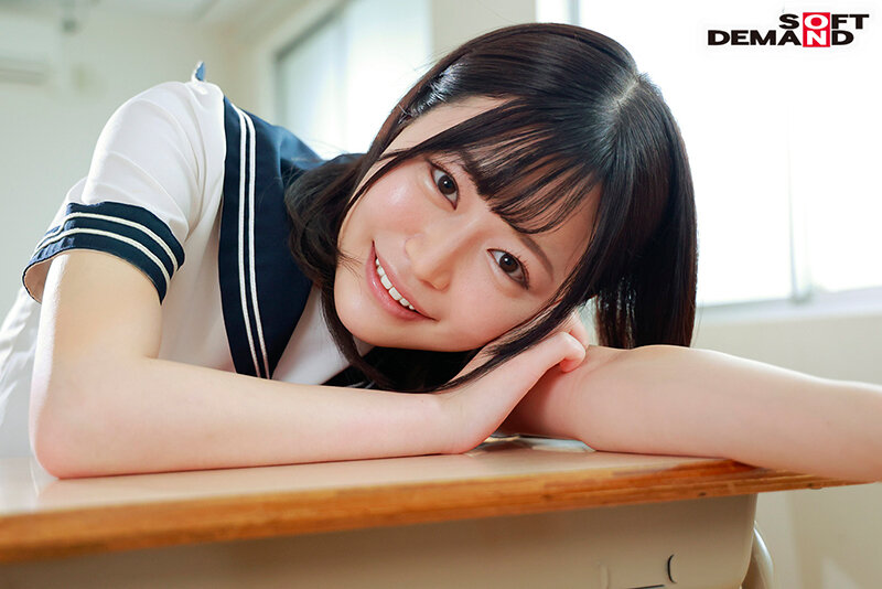 「響乃うたAVデビュー!スレンダー美少女女子校生の弾ける笑顔と青春エッチ」のサンプル画像2枚目