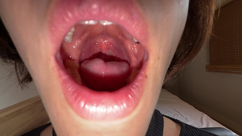 「【玉城夏帆】素人お姉さんをナンパ！初体験の擬似フェラに挑戦する個人撮影動画」のサンプル画像11枚目