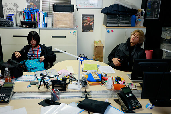 「千石もなか×わか菜ほのが魅せる3P・4Pプレイ！カップルの濃密な絡みに注目【Triangular Holic 4】」のサムネイル