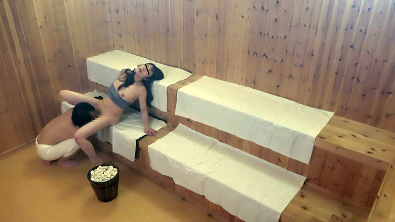 「【素人】汗だくサウナ美女と濃密トリップ性交【巨乳女子に中出し】秘蔵映像5名収録」のサンプル画像4枚目