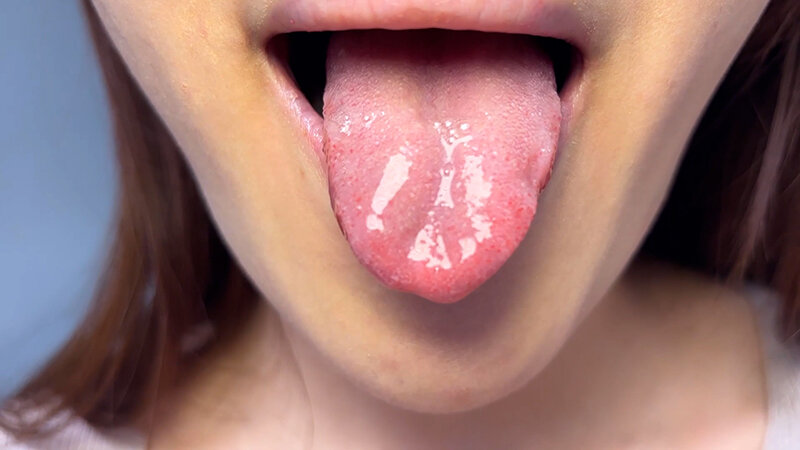 「【素人ナンパ】商社営業のお姉さんれなちゃんに街角で声かけ口内観察に挑戦」のサンプル画像13枚目