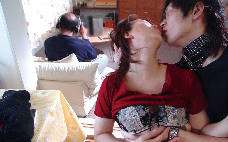 「【熟女】義母と息子の禁断の母子関係…羞恥の近親相姦ドラマ4時間【お母さん】」のサンプル画像13枚目