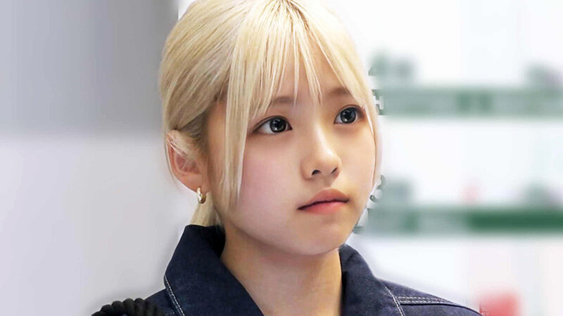 「美少女制服女子が電車内で辱めを受ける羞恥プレイ｜興奮必至の過激シチュエーション」のサンプル画像13枚目