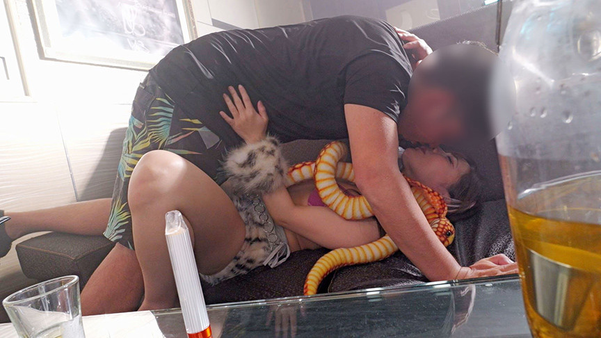 「【素人ギャル】治験バイトでナンパされた黒ギャルの過激モニター体験ドキュメント」のサンプル画像1枚目