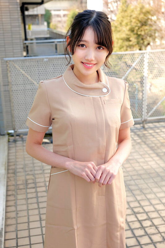 「【素人ナンパ】美容サロン勤務の美乳セラピストに濃厚フェラ&中出し!巨乳美人の極上テクニック」のサンプル画像2枚目