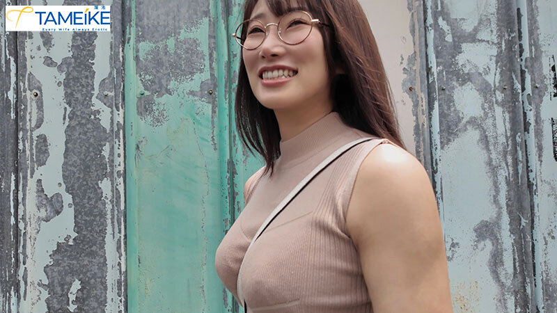 「森亜秋 巨乳熟女人妻が本能のままに乱れる濃密セックスでAVデビュー！悶える主婦の快感体験」のサムネイル