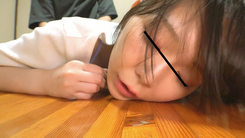 「パイパン女子大生5人と中出し3P乱交!性交サークルの過激な活動記録【素人・複数プレイ】」のサンプル画像6枚目