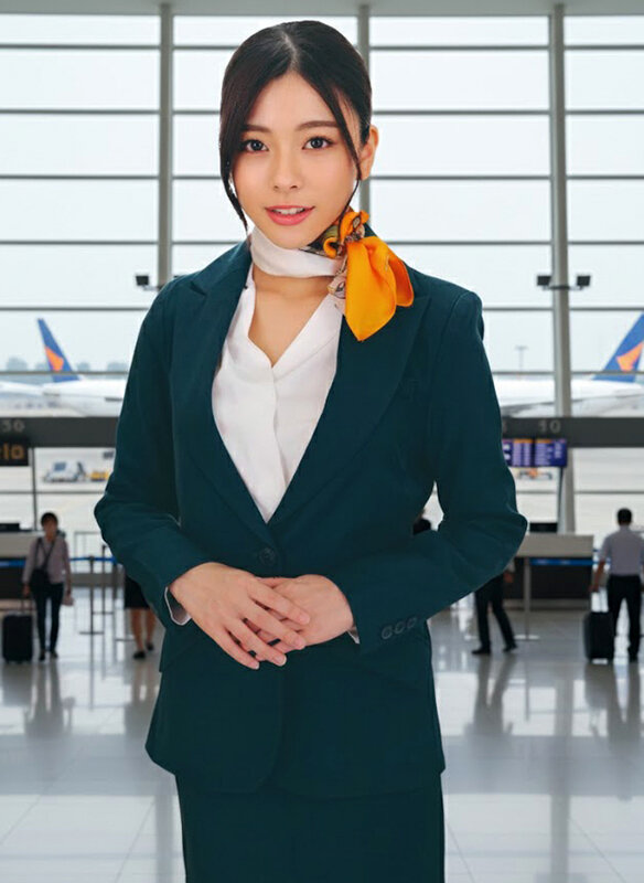 「【素人CA】美乳キャビンアテンダントが童貞君を筆おろし！黒パンスト騎乗位で中出しナンパ」のサンプル画像2枚目