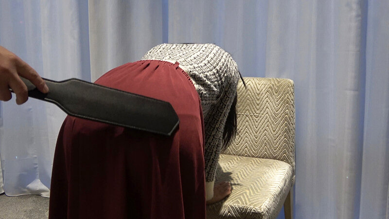 「素人女子大生がアナル調教とスパンキングで快感絶頂!Mな知美のSM体験告白」のサンプル画像13枚目