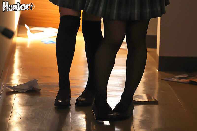 「【女子校生】旧校舎の秘密スペースで3P・4P中出し乱交!欲求不満な制服美少女たちとヤリ放題」のサンプル画像2枚目