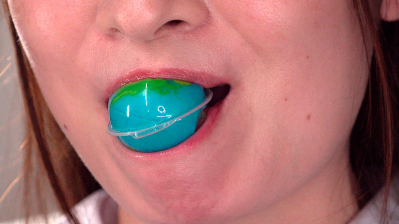 「上坂めい 女子校生が潮吹き連続絶頂!拘束イラマチオ&中出しで快感に溺れる美少女」のサンプル画像2枚目