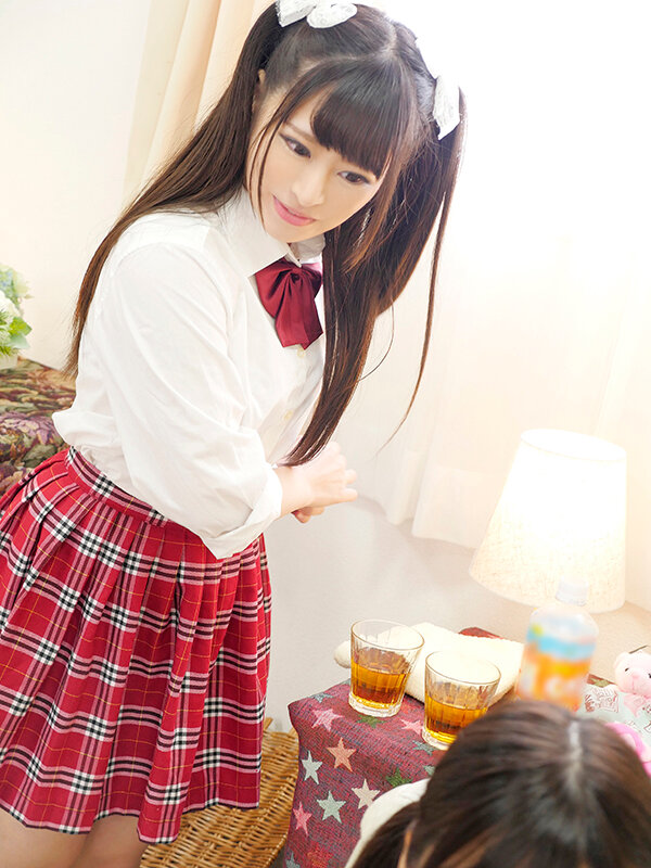 「桃尻かのん 女子校生の妹に中出しイタズラ!義兄との禁断の同居生活で何度も求められて…」のサンプル画像3枚目