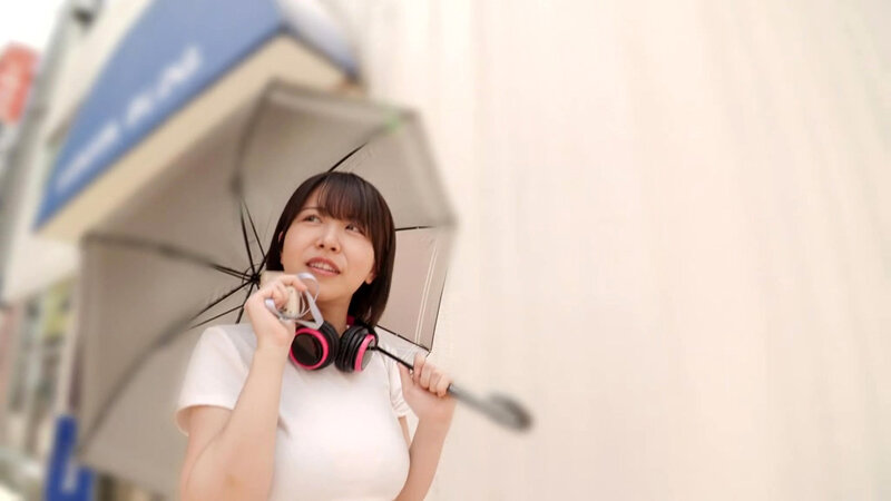 「【柏木こなつ】巨乳痴女が素人を逆ナンして中出しSEX!騎乗位とバックで激しく攻める」のサンプル画像2枚目