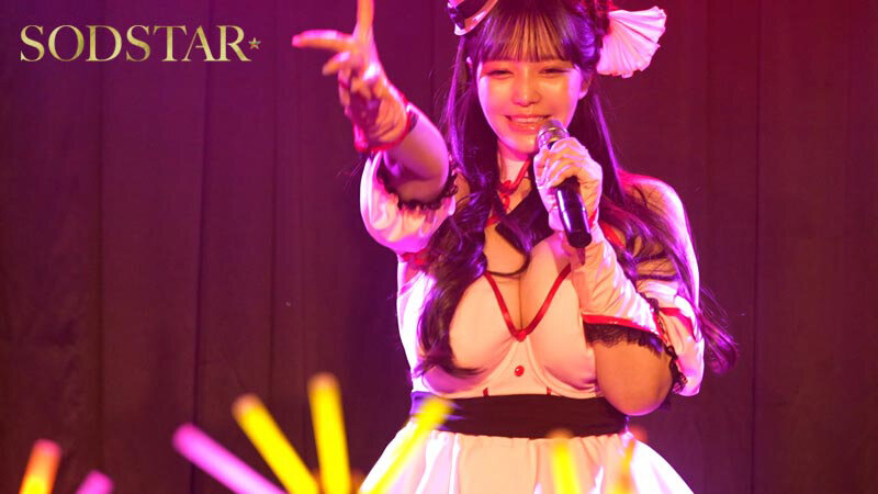 「恋渕ももな 超乳アイドルが中出し解禁!エロすぎる巨乳担当との禁断コラボ作品」のサンプル画像3枚目