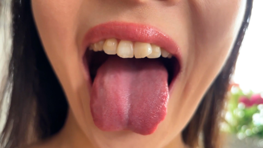 「【素人】街角パート主婦みおりさんの口内観察プレイ｜歯フェチ必見の接写映像【フェチ動画】」のサンプル画像2枚目