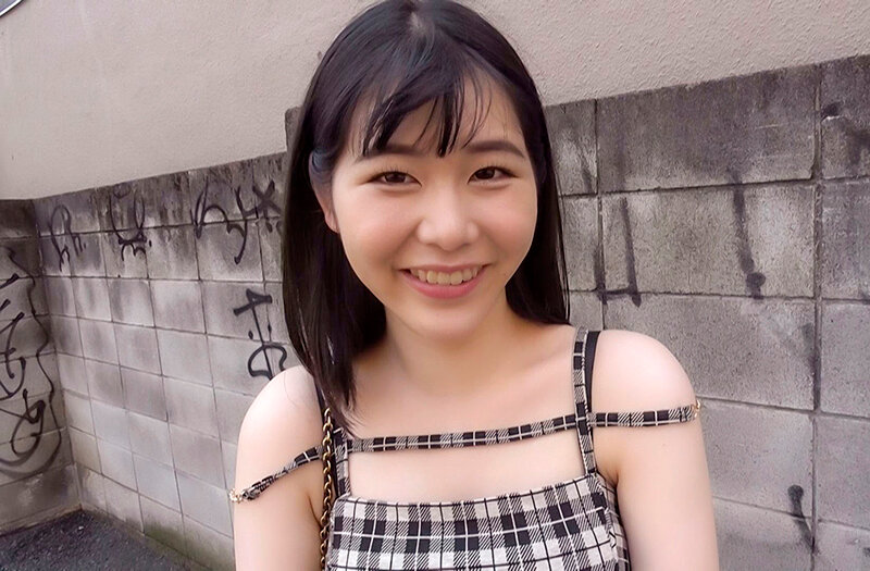 「【塚本さや】美少女が彼氏に内緒で中出しハメ撮り！美乳京都女優の生ドキュメント」のサムネイル